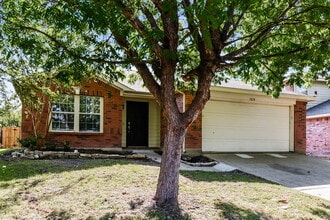 Building Photo - 1034 Hampton Dr