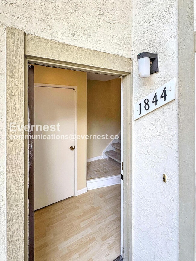 Foto del edificio - 1844 Tesoro Ct