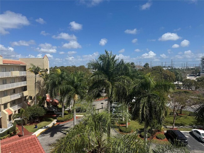 Foto del edificio - 10720 NW 66th St