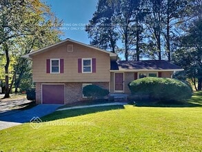 Building Photo - 4189 Terrace Dr