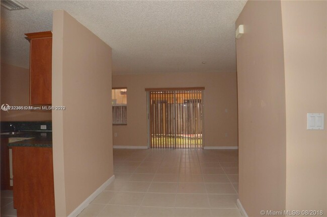 Building Photo - 230 Mahogany Ter