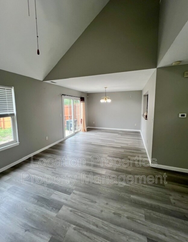 Foto del edificio - 2767 Grand Cir