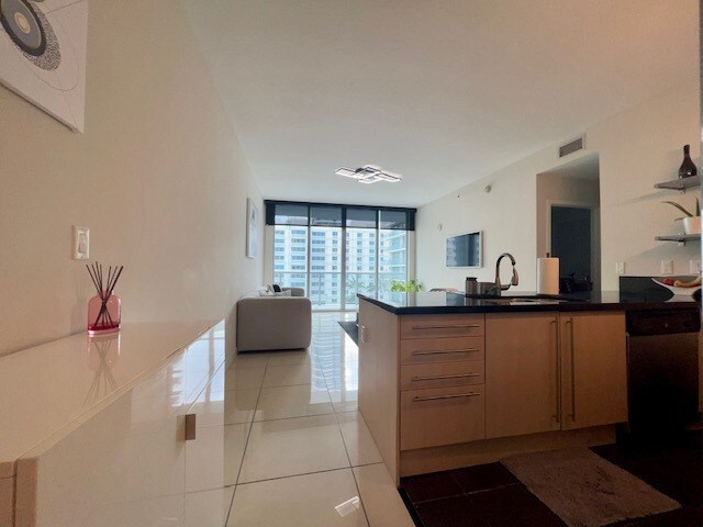 Foto del edificio - 1111 SW 1st Ave