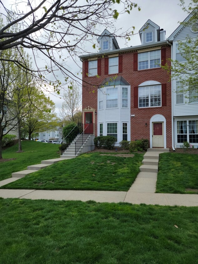 1283 Mulberry Dr Unit 1283, Mahwah, NJ 07430 Condo for Rent in Mahwah