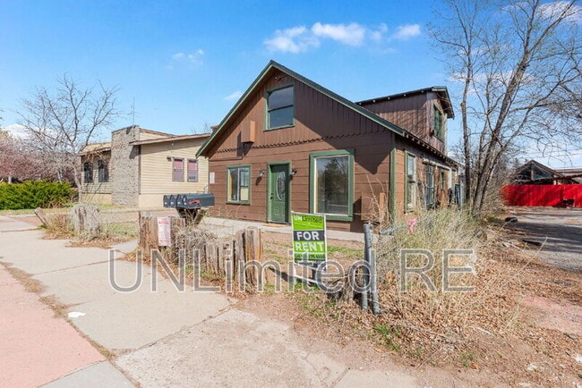 Building Photo - 306 S Humphreys St
