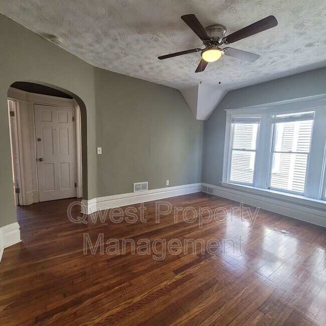 Foto del edificio - 902 Cherry St SE