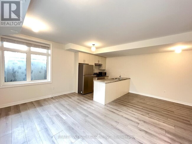 Building Photo - 40 Halliford Pl