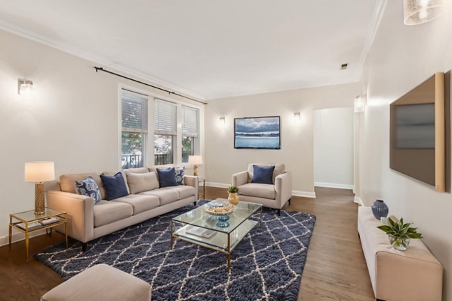 Foto del edificio - 5955 N Winthrop Ave