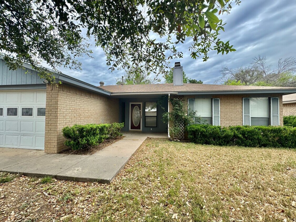 1810 Idaho Ave, San Angelo, TX 76904 House Rental in San Angelo, TX