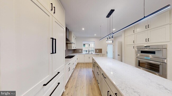 Foto del edificio - 5617 Vermillion Cir