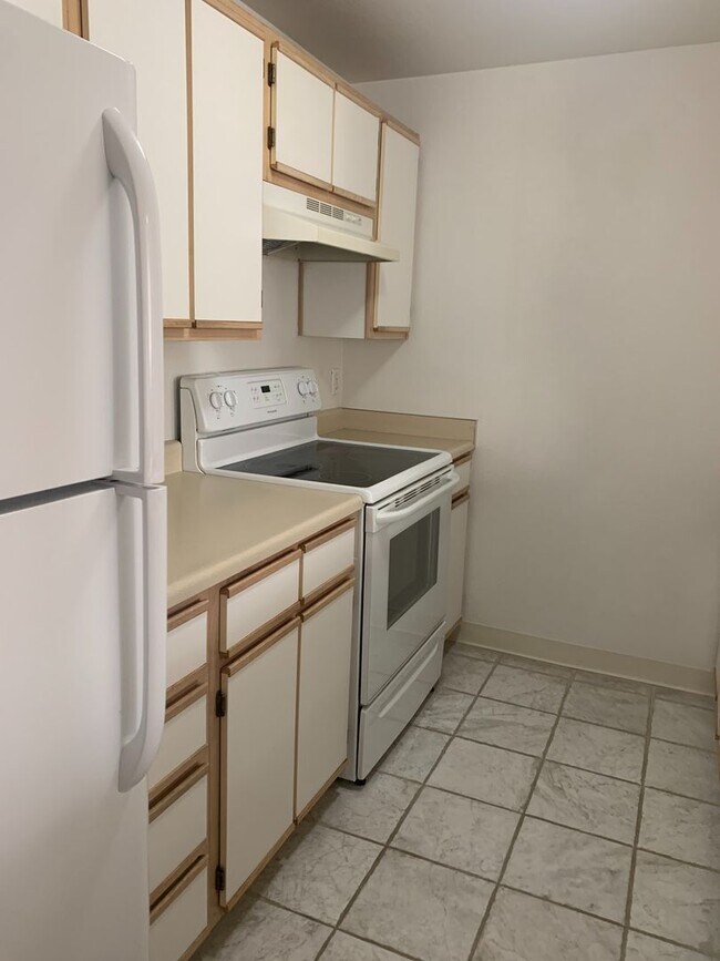 Foto del edificio - 6048 SE Drake St