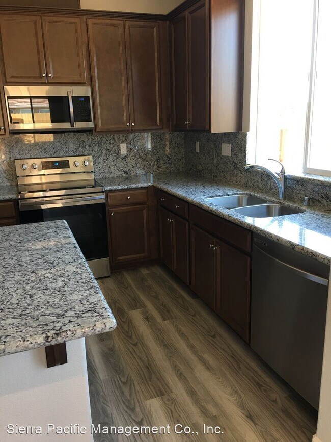 Foto del edificio - 4 br, 3 bath House - 1190 Potomac Way