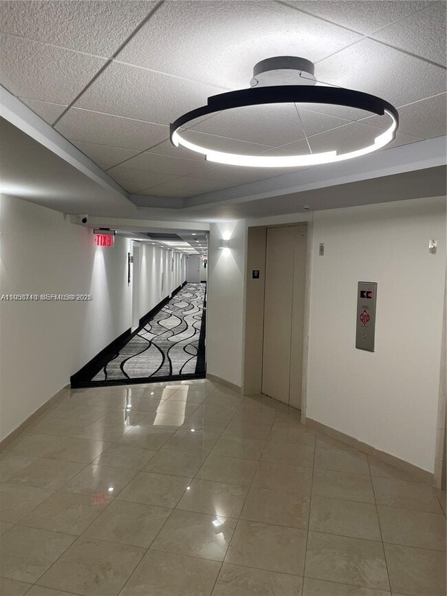 Building Photo - 3180 S Ocean Dr