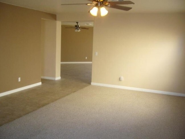 Building Photo - 3-Bedroom home for rent with Swimming Pool!!