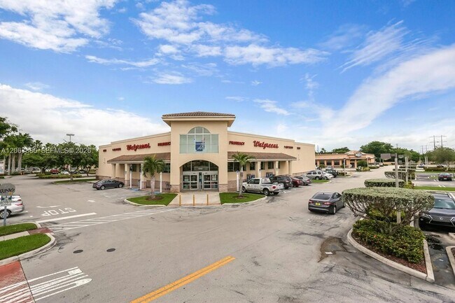 Foto del edificio - 12472 SW 123rd St