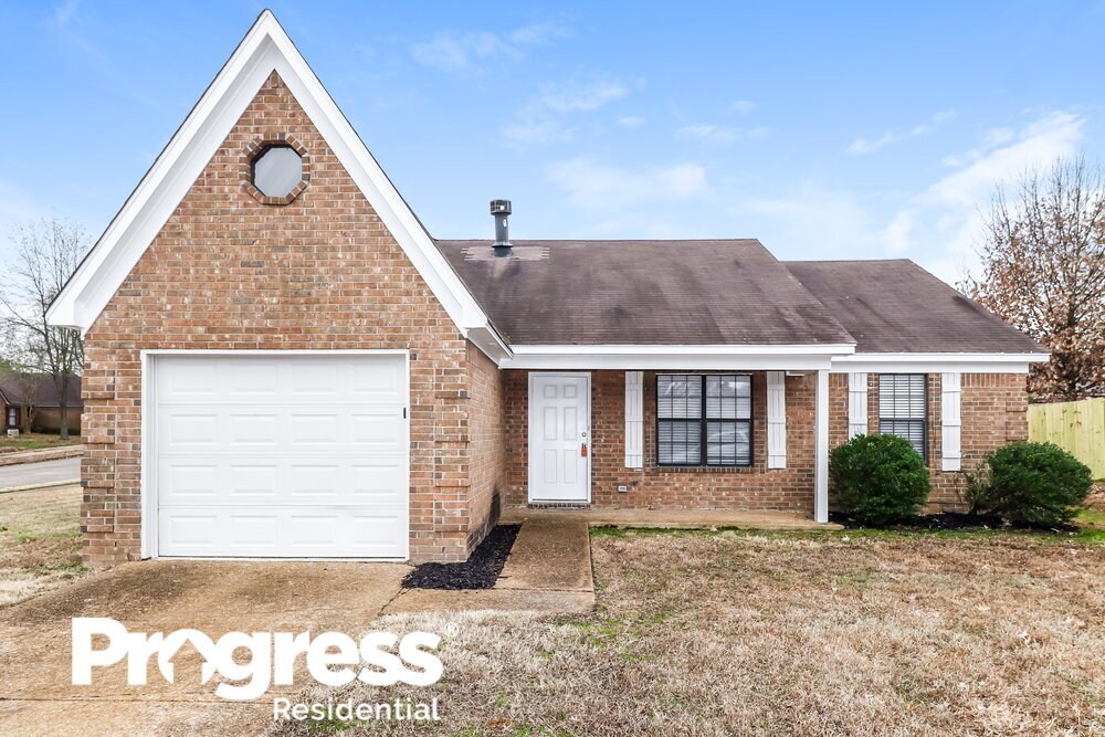 Foto principal - 6781 College Park Cove