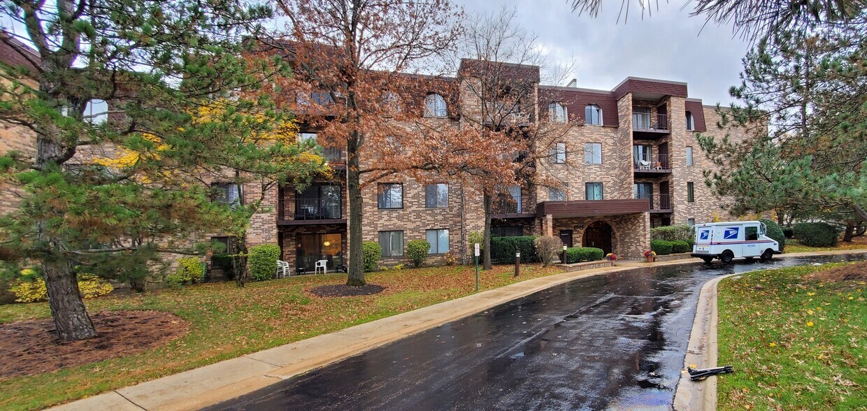 2005 Valencia Dr Unit 314, Northbrook, IL 60062 Condo for Rent in Northbrook, IL