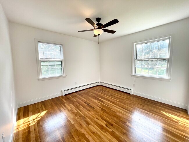 Habitación 2 - 90 Ponus Ave