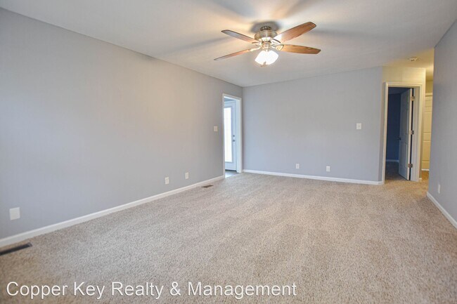 Building Photo - 3 br, 2 bath House - 1012 Summerhaven Road
