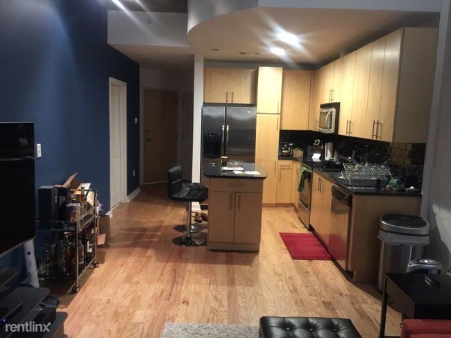 Building Photo - 1 br, 1 bath Condo - The Avenue