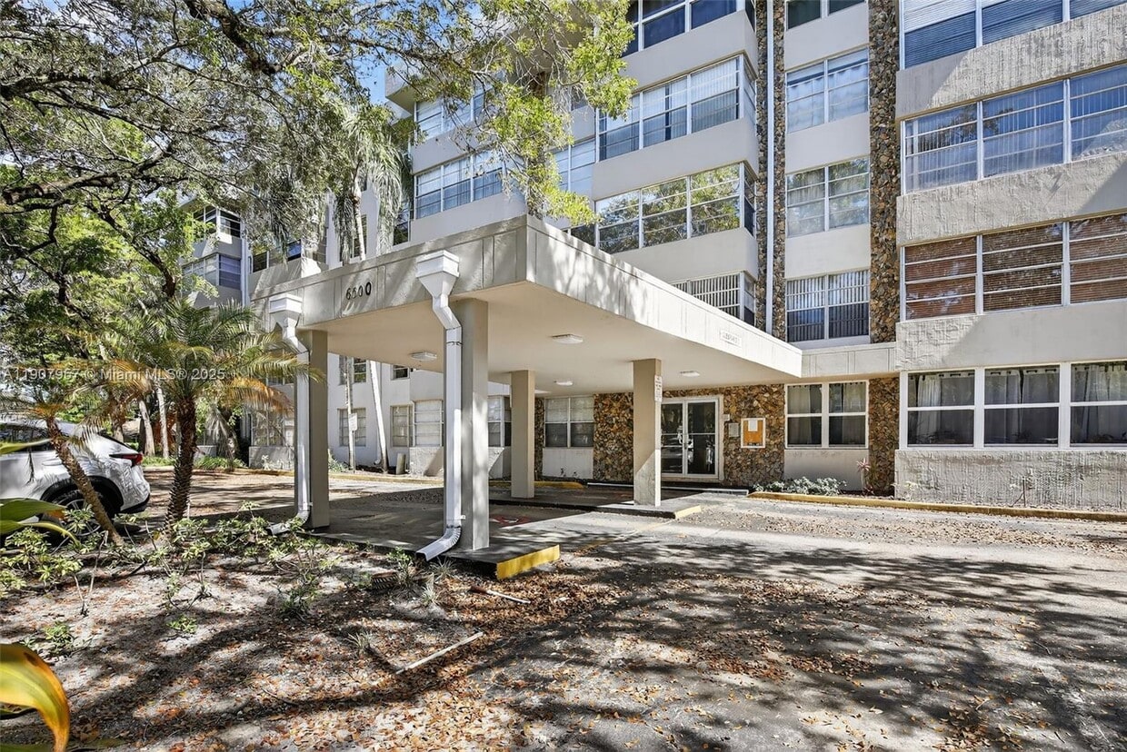 Primary Photo - 6500 Cypress Rd