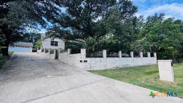 Foto principal - 3330 Bob White Ln
