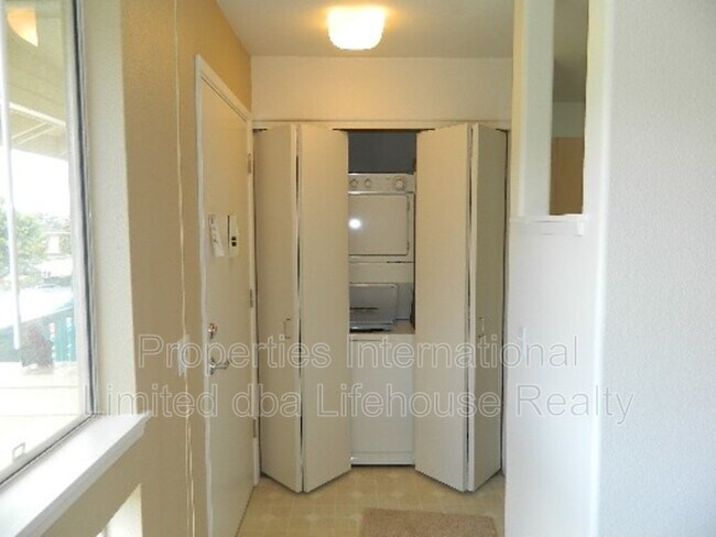 Building Photo - 95-1143-1143 Koolani Dr
