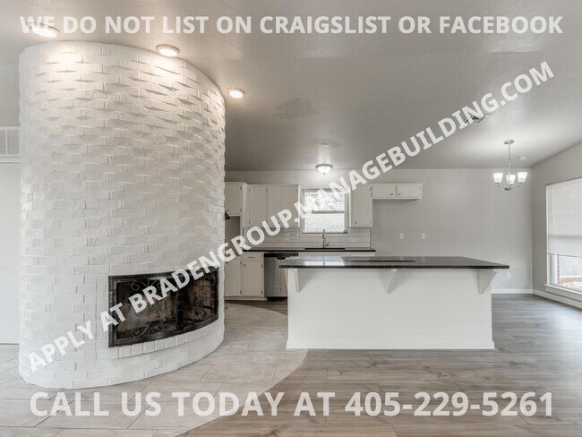 Foto del edificio - 7413 NW 18th St