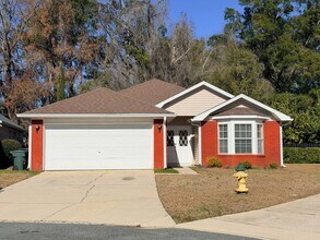 Building Photo - 1624 Berry Hill Ct