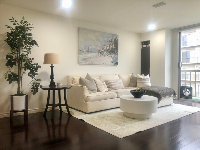 Fully Furnished Living Room - 10751 Wilshire Blvd