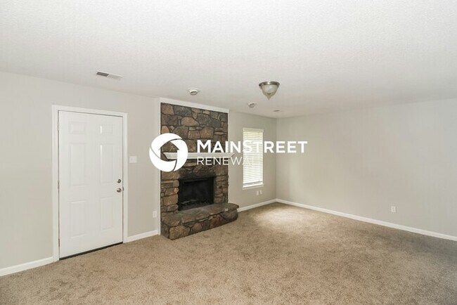 Building Photo - 3 Bedroom Pet-Friendly Home in Memphis, TN with Main Street Renewal