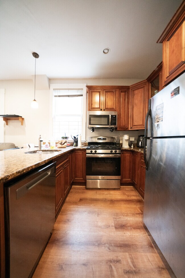 Foto del edificio - 717 Parker St