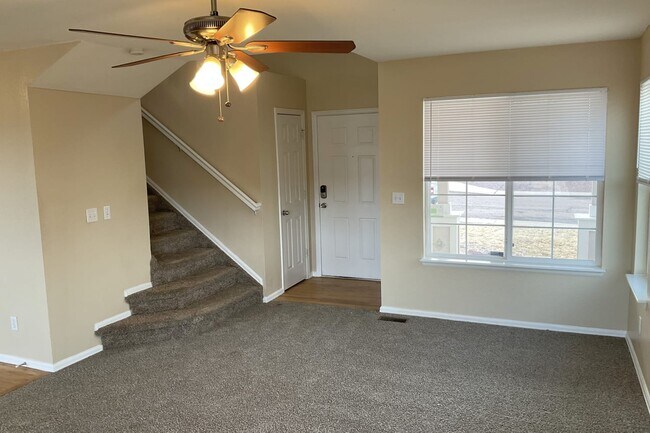Building Photo - 1005 Winebrook Way