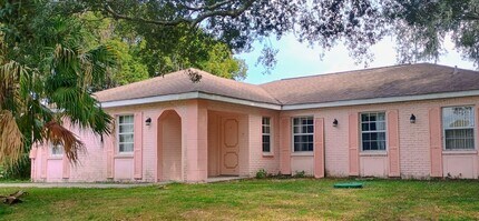 Building Photo - 13486 Tyringham St