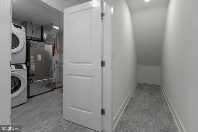 Foto del edificio - 505 W Norris St