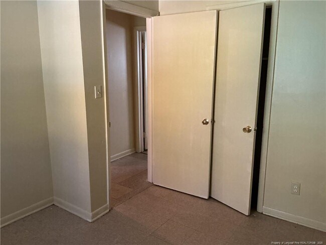 Foto del edificio - 1708 Newark Ave