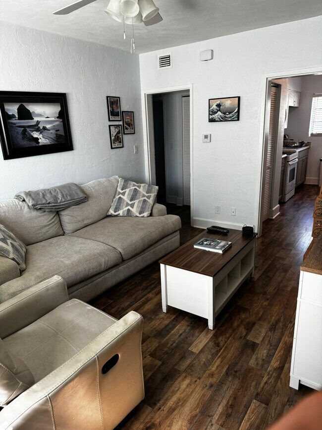 Foto del edificio - 500 S Beach St