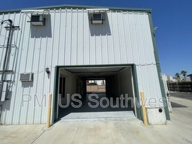 Foto del edificio - 210 Moser Ave