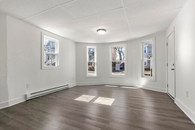 Building Photo - 77 Bellevue Ave