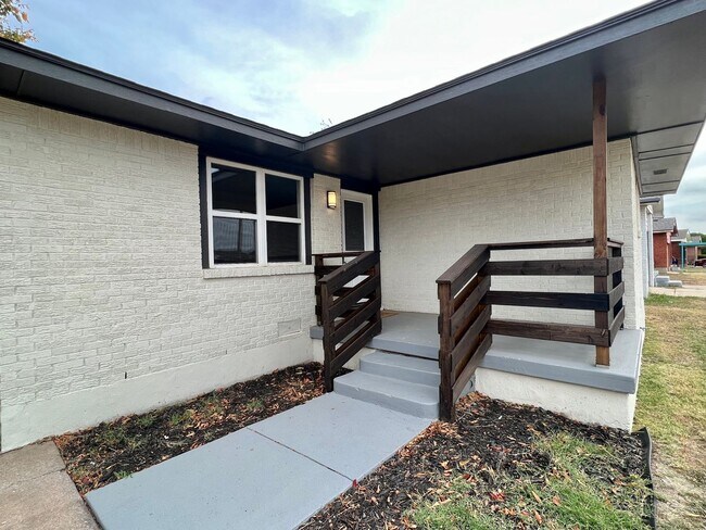 Foto del edificio - 4817 NW Pollard Ave