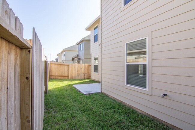 Building Photo - 6117 N Fry Rd