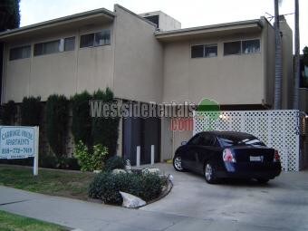 Primary Photo - 17106 Chatsworth St
