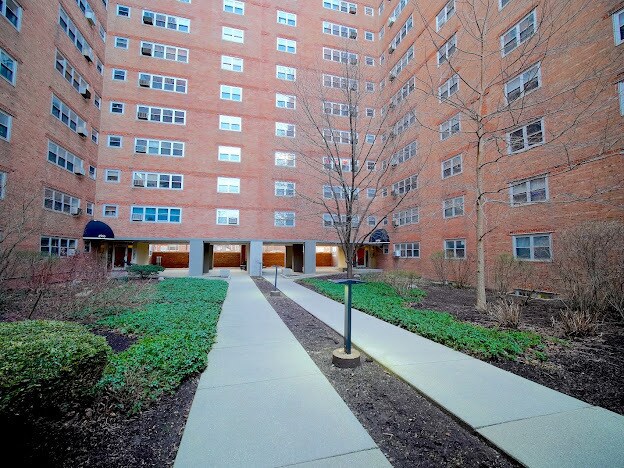 Building Photo - 4970 N Marine Dr
