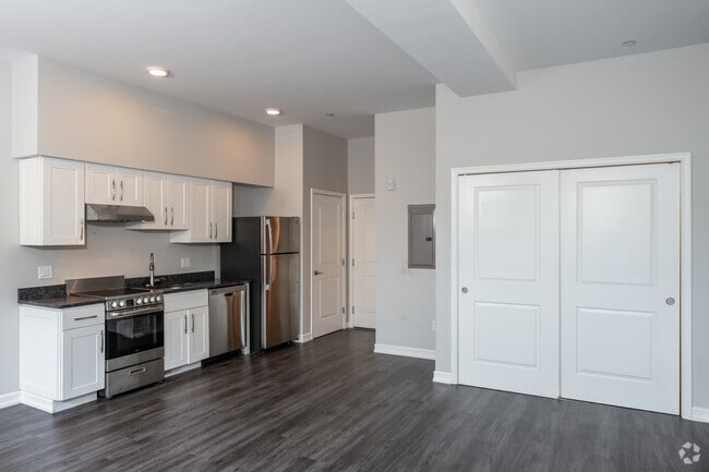 Studio - 440SF - Kitchen/Dining Room - The Bradford Apartments