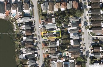 Building Photo - 16215 SW 139th Ct