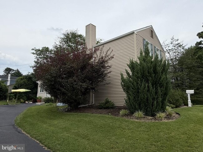 Building Photo - 217 Lyster Rd