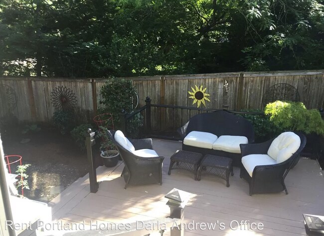 Foto del edificio - 4 br, 3 bath House - 4730 NW Neskowin Avenue