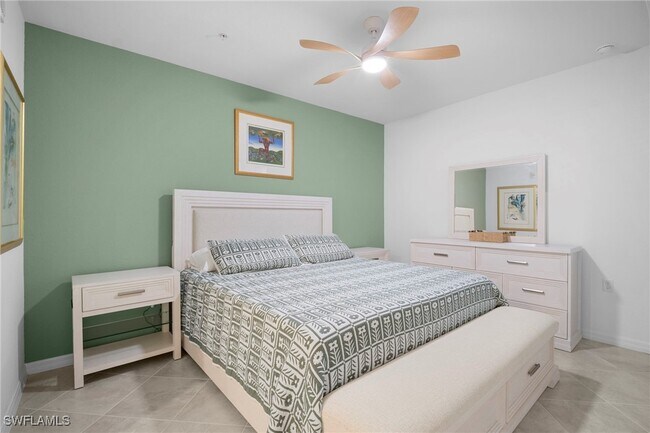 Building Photo - 15345 Grn Acrs Ave