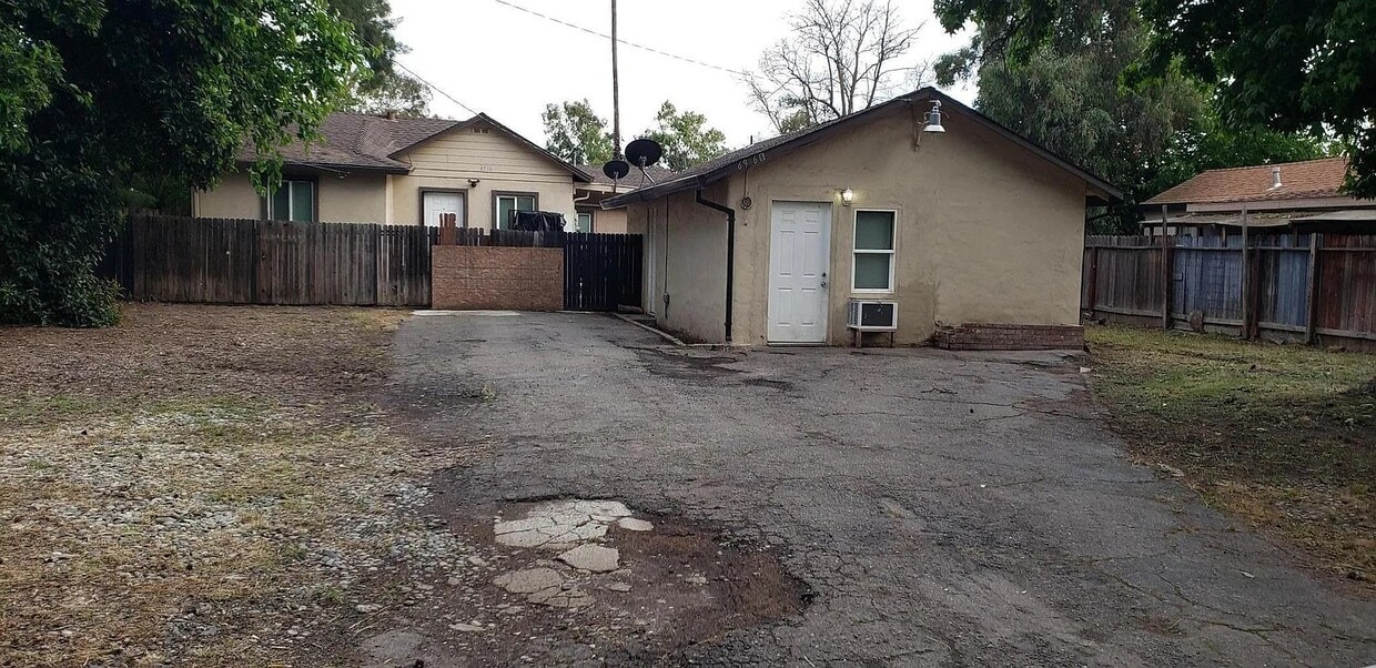 6916 Fleming Ave, Sacramento, CA 95828 Townhome Rentals in Sacramento