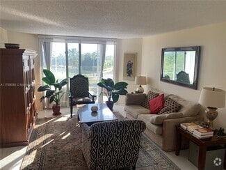 Building Photo - 3465 Via Poinciana